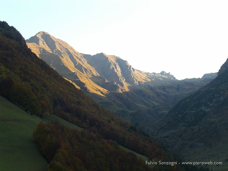 01 Primo sole sul M.Cimone 2530 m..jpg